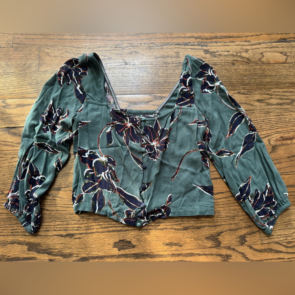 O’Neill Green Floral Smocked Peasant Blouse Long Sleeve Size M